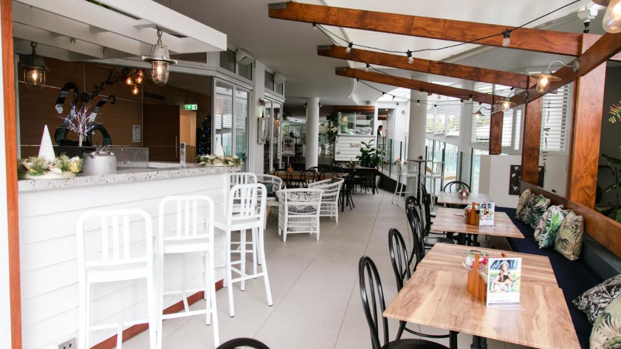 Rumba Beach Resort Caloundra Exterior foto The interior of the restaurant