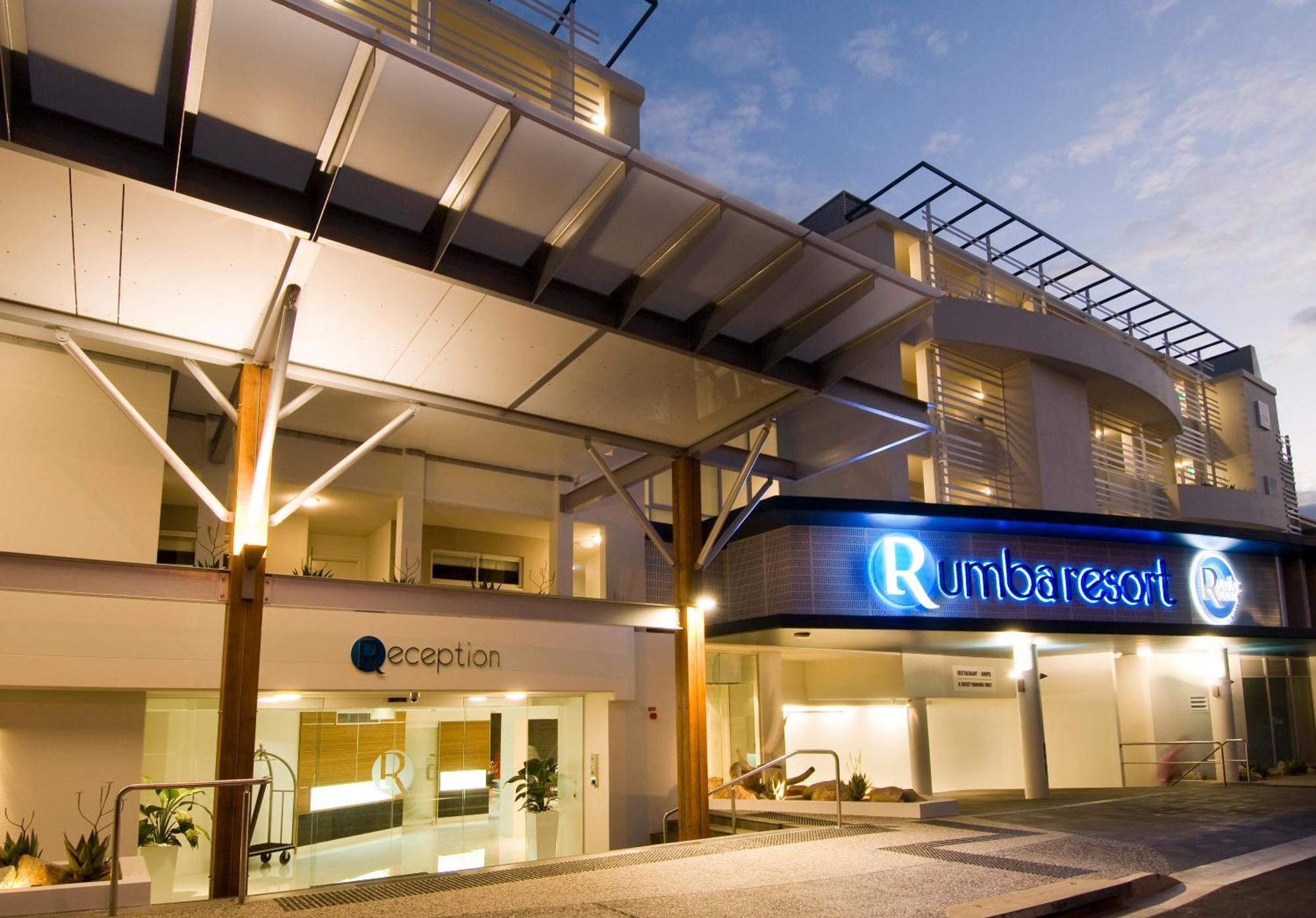 Rumba Beach Resort Caloundra Exterior foto The hotel's entrance